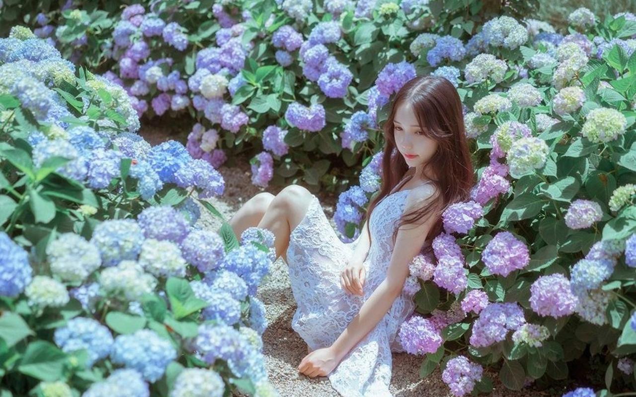 黄仁勋称赞DeepSeek：杭州是“中国硅谷”